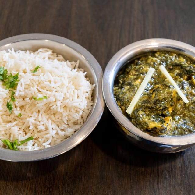 Chicken Saag Wala.