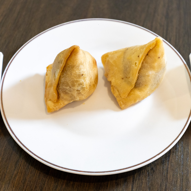 Veg Samosa (2 Pcs).